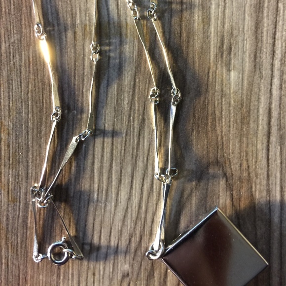 porcelain-ceramic pendant with chain - Picture 3 of 3